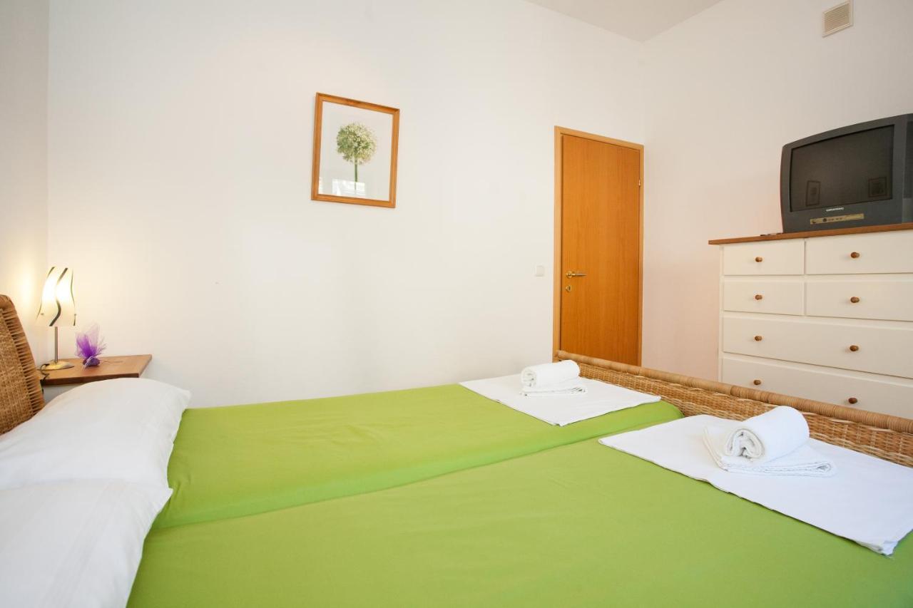 Apartments Dino Krk Town Exterior foto